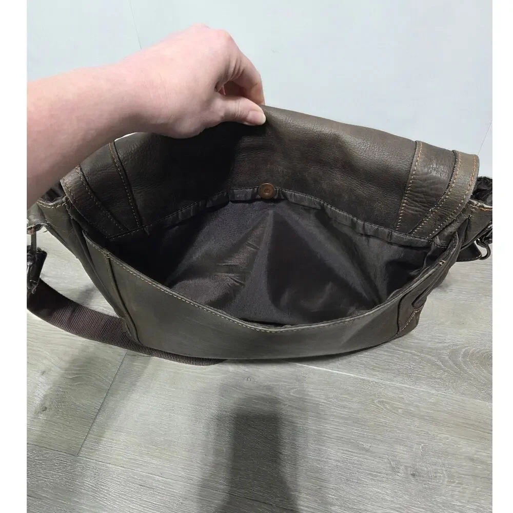 Wilson Leather Brown Leather Messenger Laptop Bag